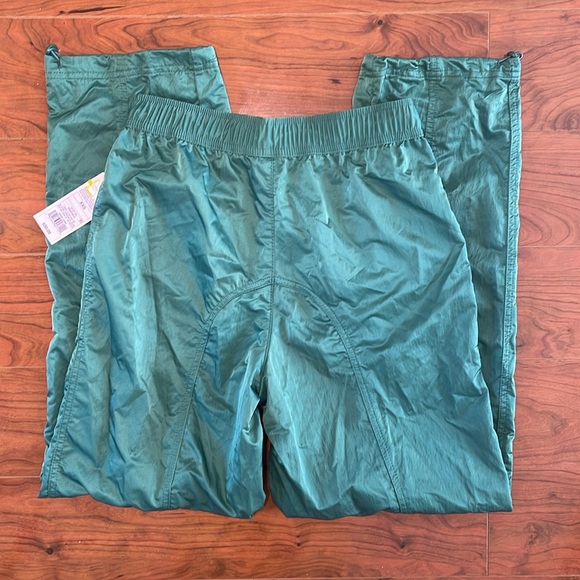 NWT Wild Fable Green Parachute Ripcord Straight Leg Pants - Picture 7 of 9